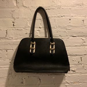 Black and white 3-compartment hand bag